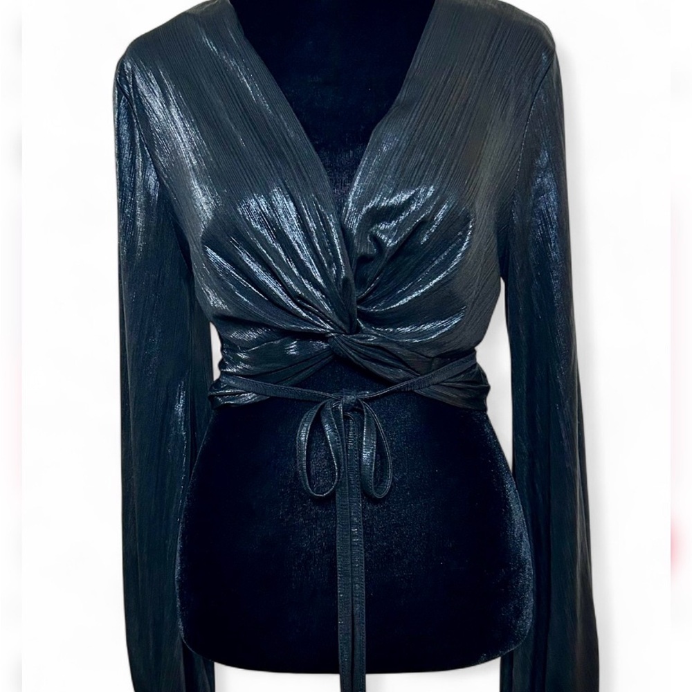 PRIVY Black Metallic Cropped Blouse L, Long Sleeve Cross Designed W/Waist Straps